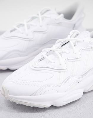 men's ozweego white