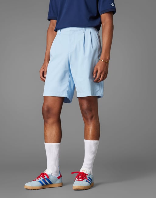 adidas Originals - Pantaloncini da golf a pieghe color cielo limpido in maglia twistknit