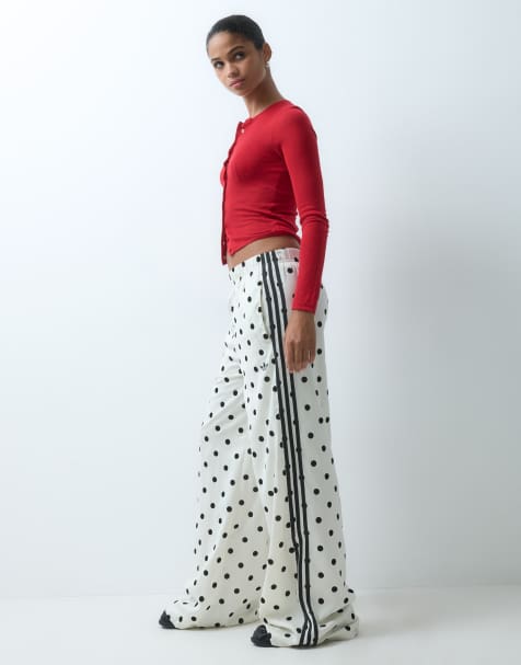 adidas Originals - pantalones de chándal satinados de pernera ancha con lunares blancos - view 1