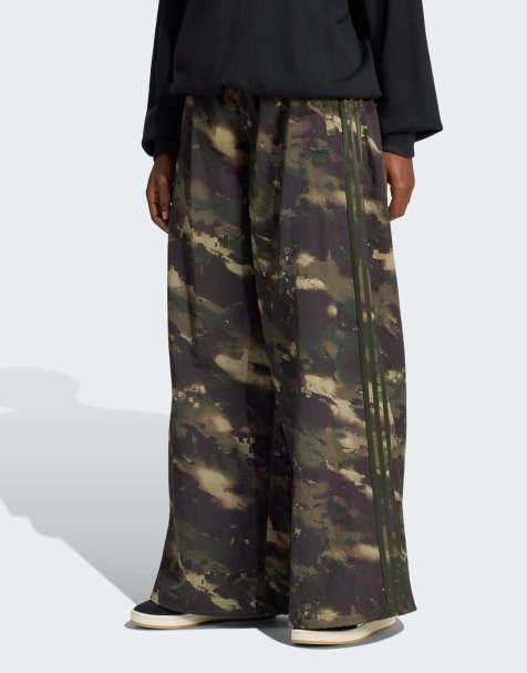 adidas Originals pantaloni da tuta camouflage adilenium in night cargo / aurora coffee - view 1