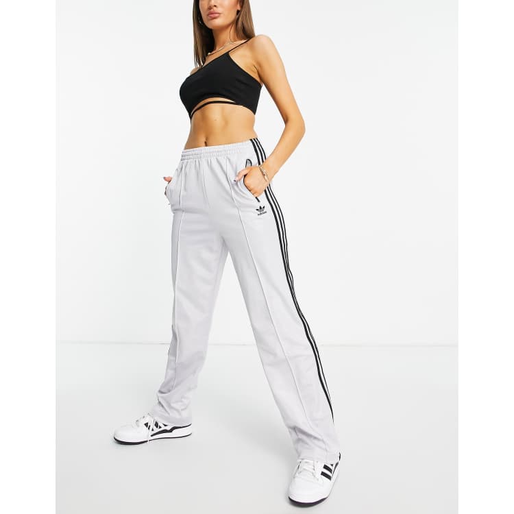 Pantaloni adidas lucidi clearance