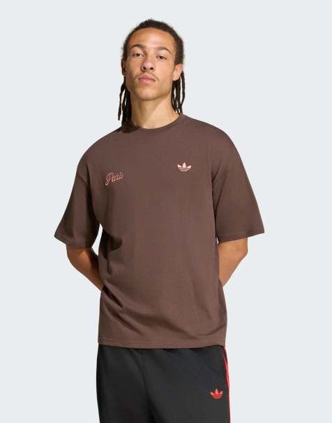 adidas Originals Paris gfx T-shirt i brun - view 1
