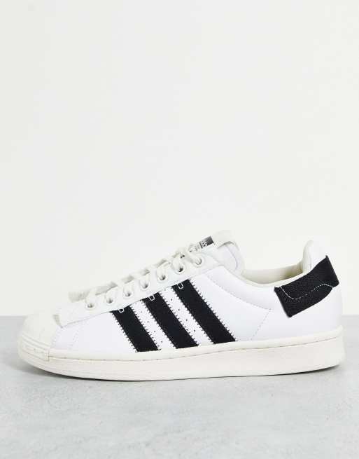 Superstar adidas nere hot sale e bianche