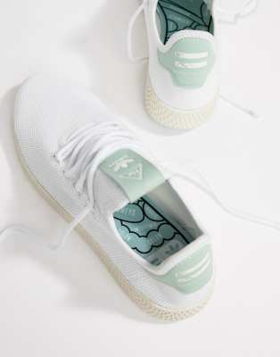 white pharrell williams trainers