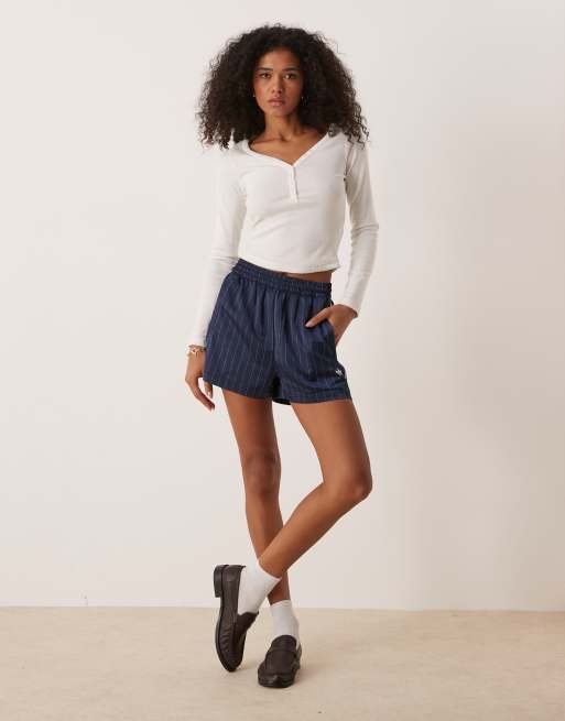 ★adidas★ 25SS PIN STRIPE SATIN SHORTS★早期完売★ adidas Originals pin stripe satin shorts in navy | ASOS