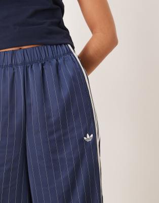  アディダス WIDE LEG PANTS ネイビー ストライプ adidas Originals pinstripe wide leg pants in navy | ASOS