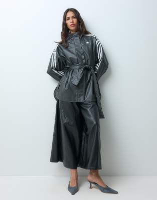 Adidas 2
