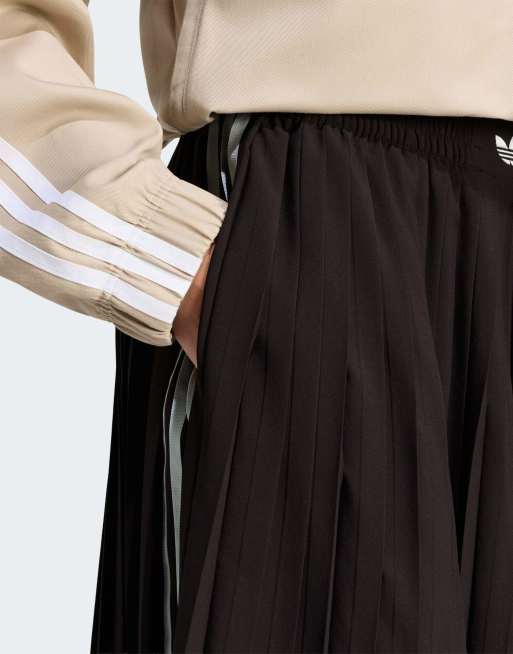 adidas Originals Plisse 3s Trainingshose in Nachtbraun, 3 von 4