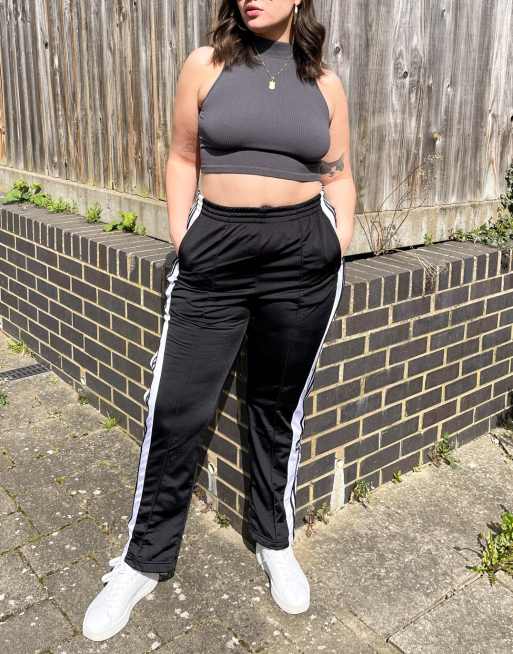 Adidas black pants deals