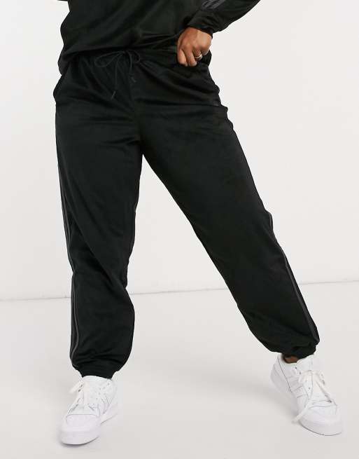 Comfy black sale joggers