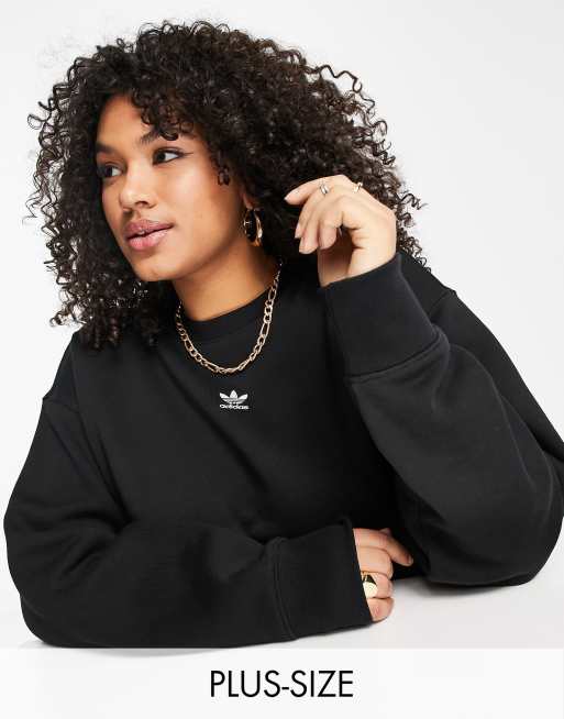 adidas Originals Plus – Essential – Sweatshirt in Schwarz mit mittigem Logo