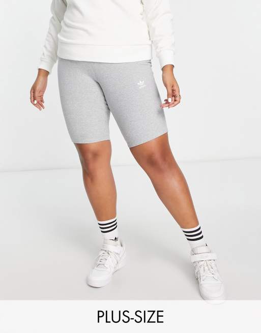 adidas Originals Plus – Essentials – Grå shorts
