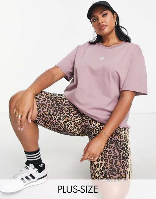 adidas Originals - Plus - Essentials - T-shirt in mauve