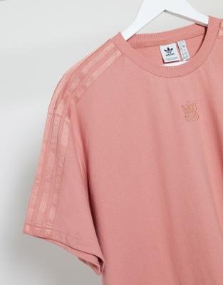 adidas originals new neutrals logo sweatshirt in pink