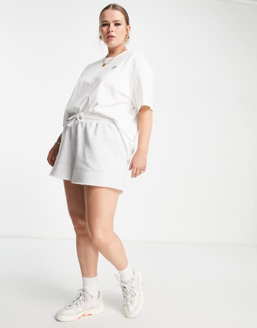 adidas Originals Plus T-shirt bianca con stampa sul retro ASOS