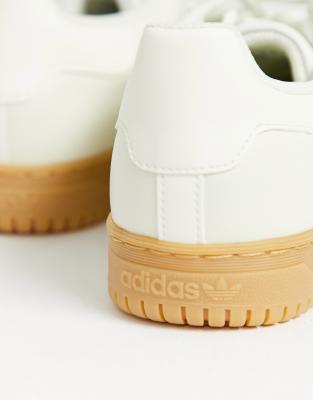 adidas originals powerphase trainers in off white leather with gum sole