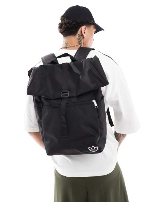 adidas Originals – Premium Essentials – Czarny plecak z podwijaną górą