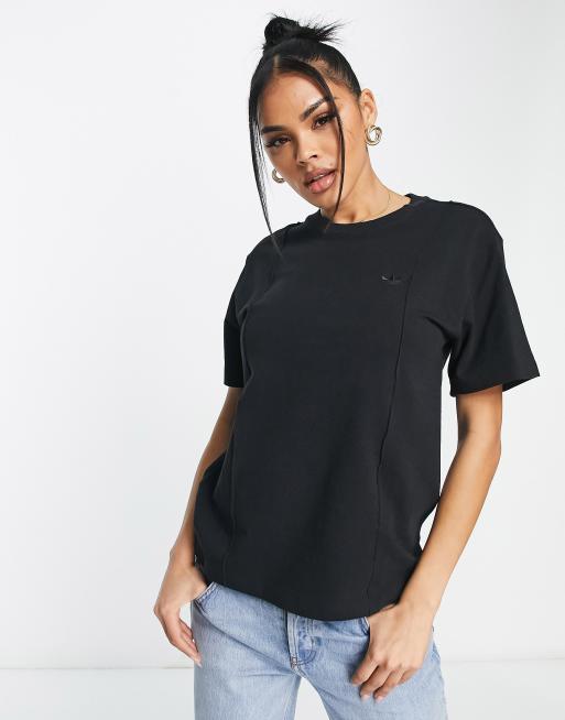 adidas Originals – Premium Essentials – T-Shirt in Schwarz
