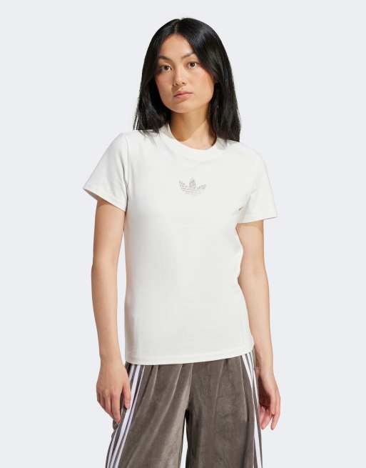 adidas Originals – Premium Essentials – T-Shirt in Weiß