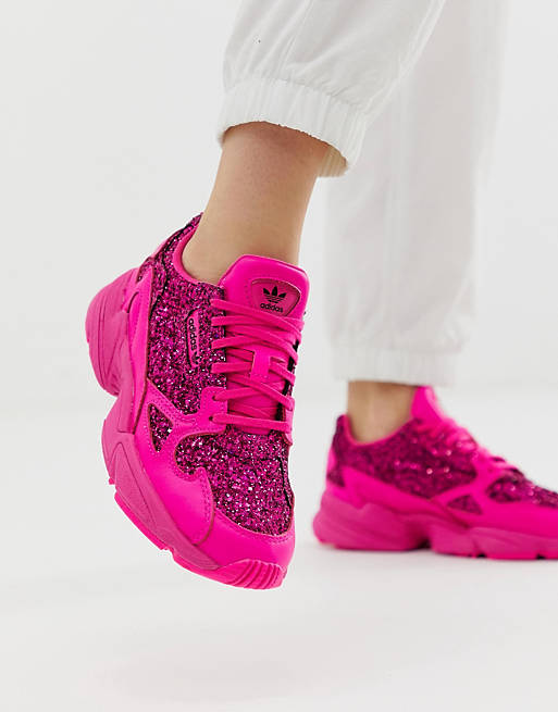 Originals - Premium Falcon - Sneakers in roze met glitter ASOS