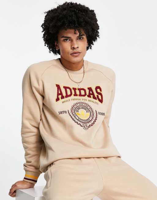 adidas Originals – Preppy Varsity – Beige sweatshirt i med stor logga