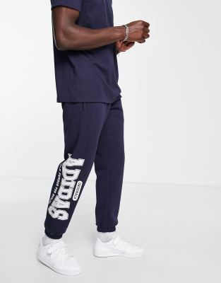 Adidas best sale oversized joggers