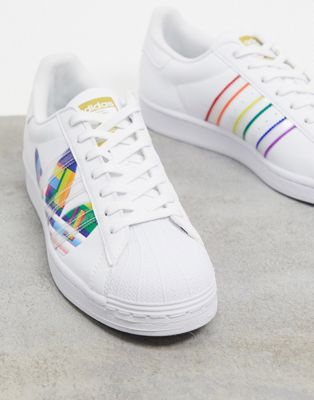 adidas Originals - Pride Superstar - Sneakers | ASOS