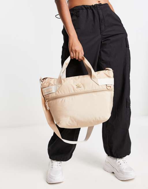  adidas Originals Originals Puffer and Pouch Crossbody, Magic  Beige/White, One Size : Clothing, Shoes & Jewelry