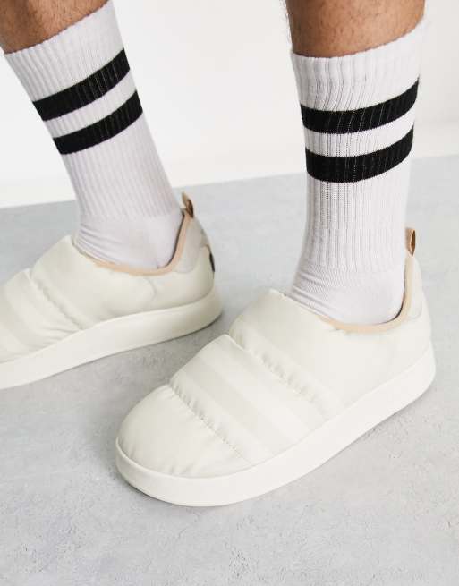adidas Originals Puffylette shoes in light grey | ASOS