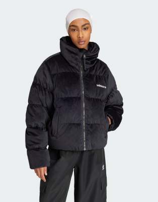 adidas Originals - Regen - Daunen-Pufferjacke aus Samt in Schwarz