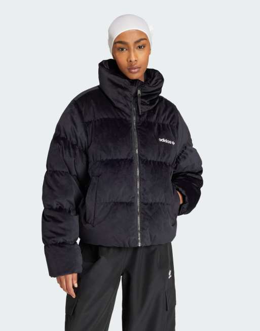 adidas Originals Regen Daunen Pufferjacke aus Samt in Schwarz ASOS