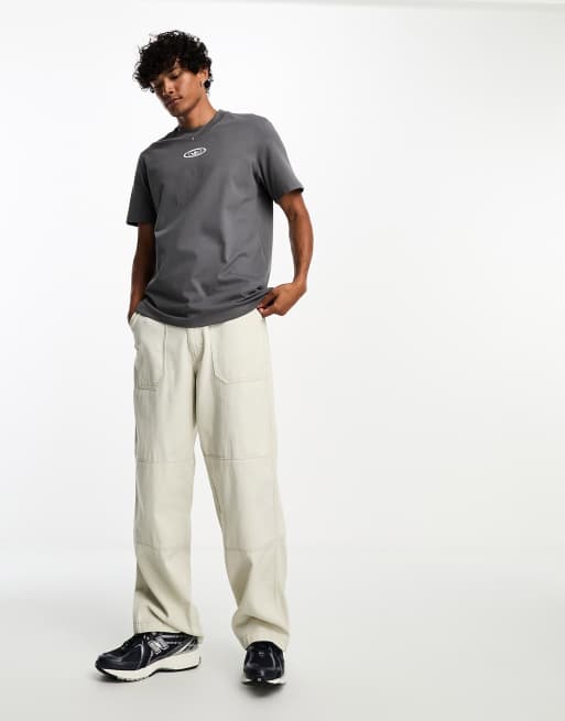 adidas Originals – Rekive – Blekgrå t-shirt med stort tryck baktill
