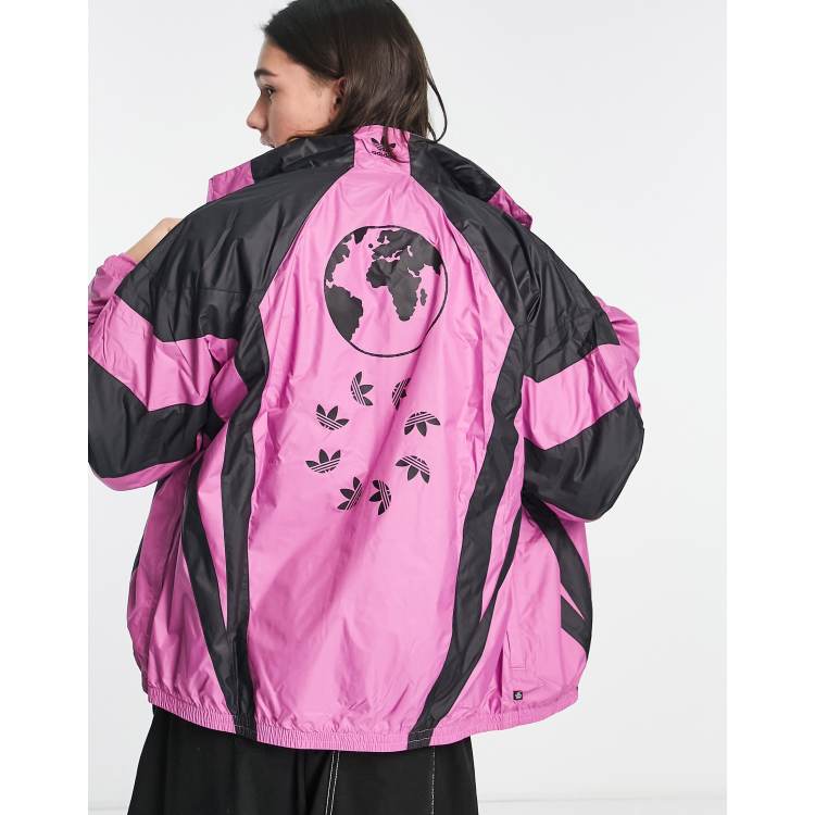 adidas Originals Rekive Trainingsjacke in Schwarz und Rosa mit mittigem Logoprint ASOS