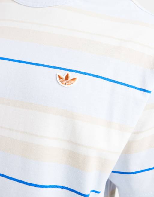 adidas Originals – Relaxed-Fit-T-Shirt in Hellblau gestreift, 4 von 5