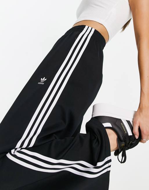 adidas Originals relaxed joggers in black