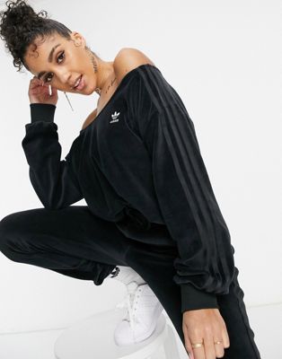 adidas Originals 'Relaxed Risqué' velour off the shoulder sweatshirt in black - ASOS Price Checker