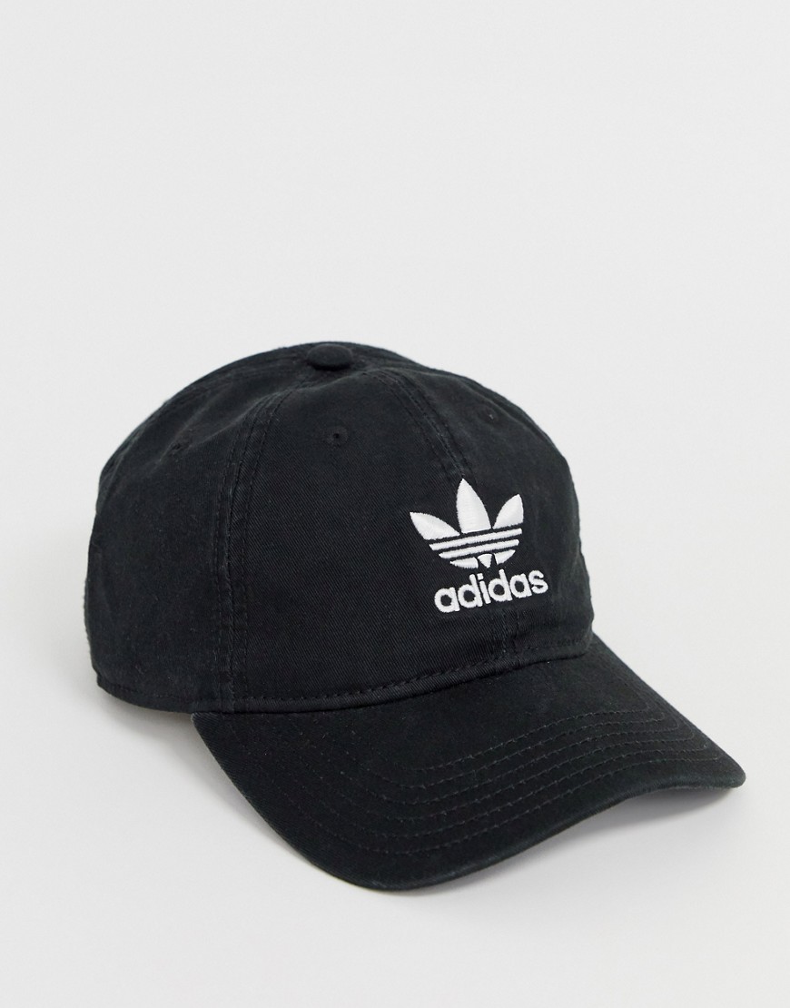 Relaxed snapback cap in black