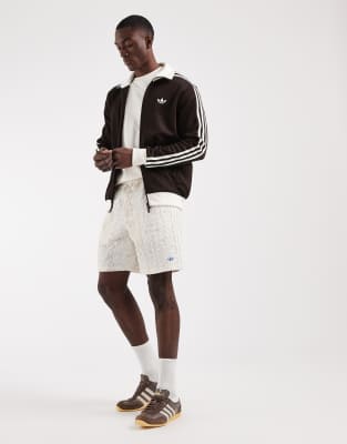 adidas Originals - Resort - Short en crépon à imprimé fleuri - Blanc cassé
