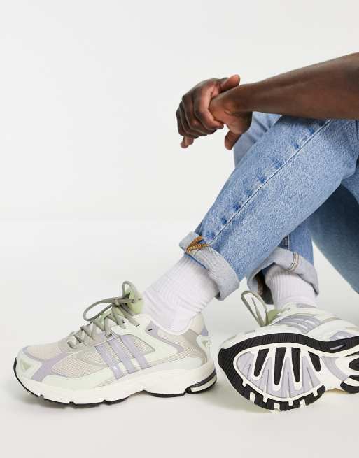 adidas Originals Response CL trainers in grey, 2 of 4