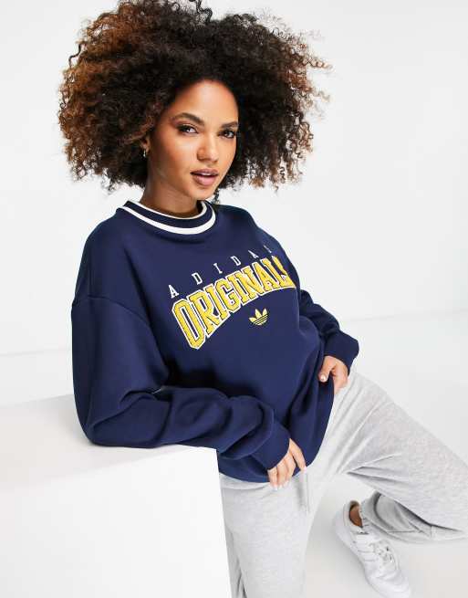 adidas Originals Retro Revival Boyfriend Sweatshirt in Marineblau mit Logografik ASOS