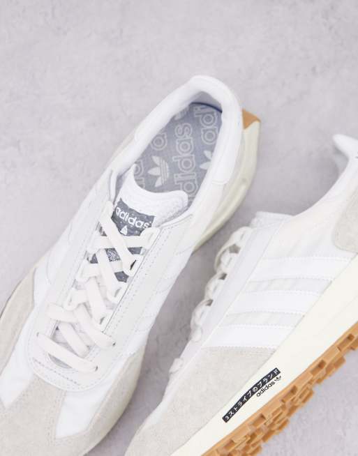 adidas Originals Retropy E5 trainers in white, 3 of 4
