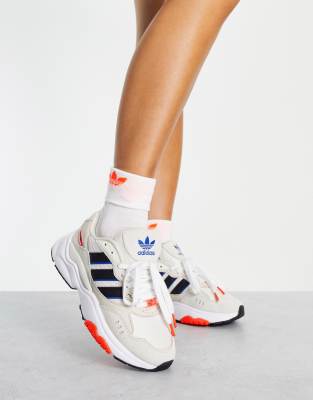 adidas Originals Retropy F90 trainers in off white with red details - ASOS Price Checker