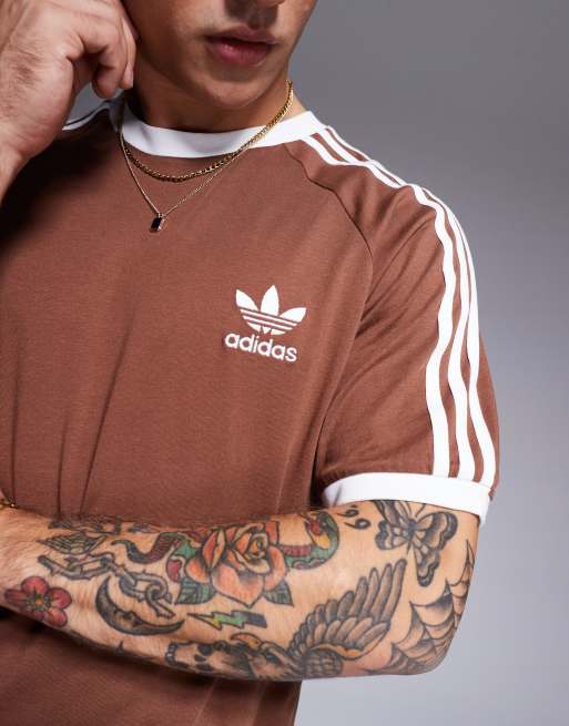 adidas Originals Ringer T Shirt in Braun mit den drei Streifen