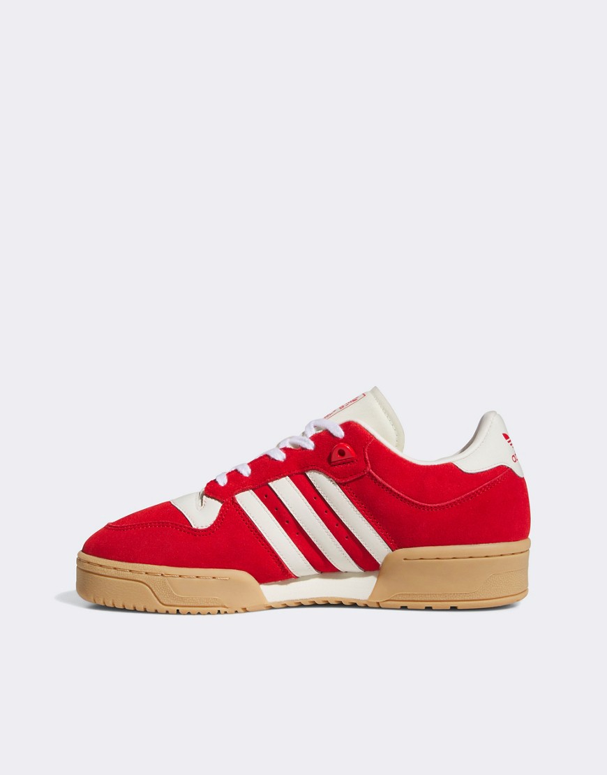 Adidas Originals Rivalry 86 Low Sneakers With Gum Sole In White And Red