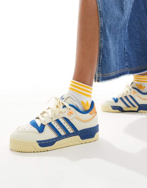 adidas Originals Rivalry 86 Low trainers in cream and blue - view 1