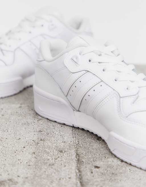 adidas Originals Rivalry Baskets basses Triple blanc