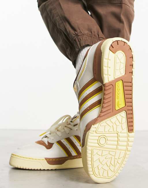 adidas Originals Rivalry Low 86 sneakers in white and brown | ASOS