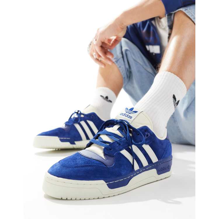 Adidas rivalry hi og online