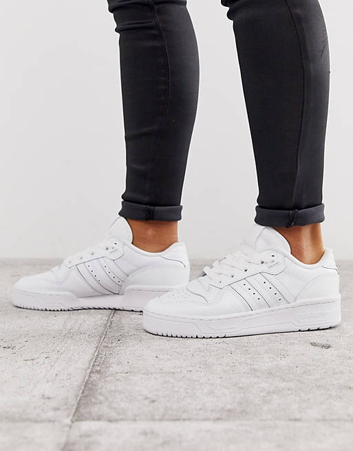adidas Originals Rivalry Low sneakers in white جو مالون اون لاين