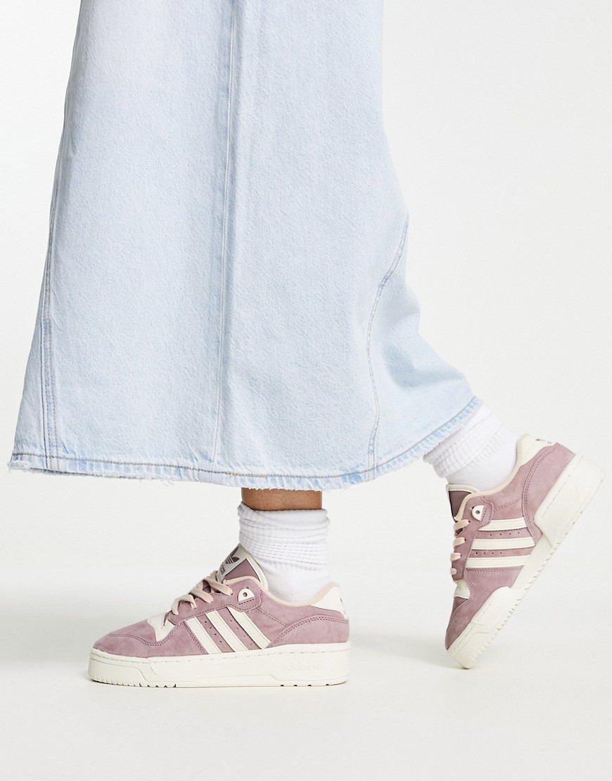 adidas Originals Rivalry Low trainers in mauve and off white-Red